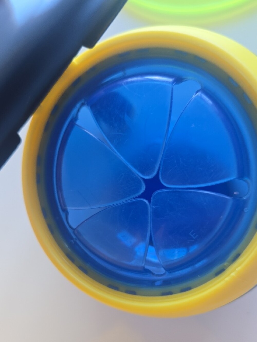 Set Of 2 Kids Snack Container - Picture 4 of 4